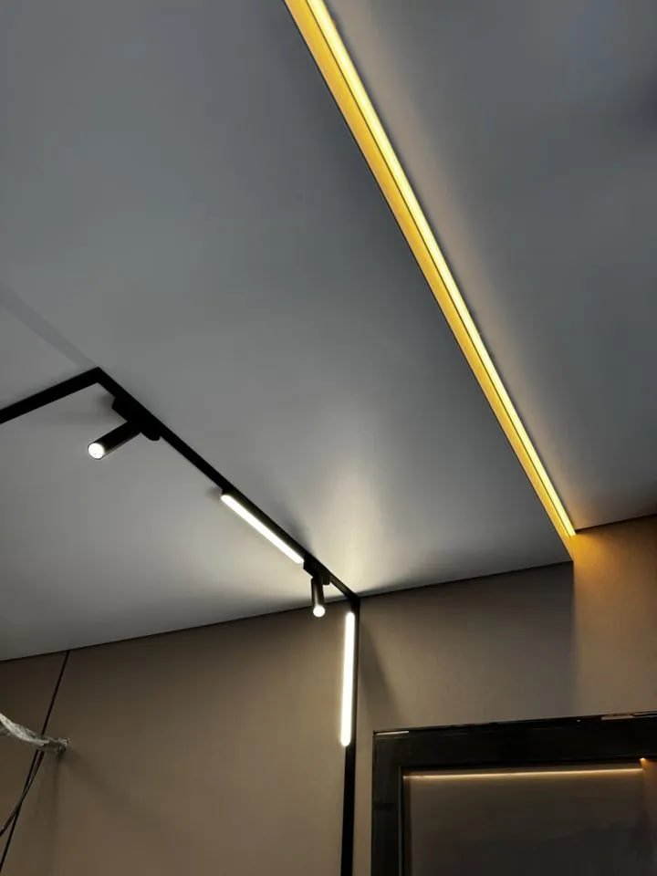 Ниша под электрокарниз с подсветкой